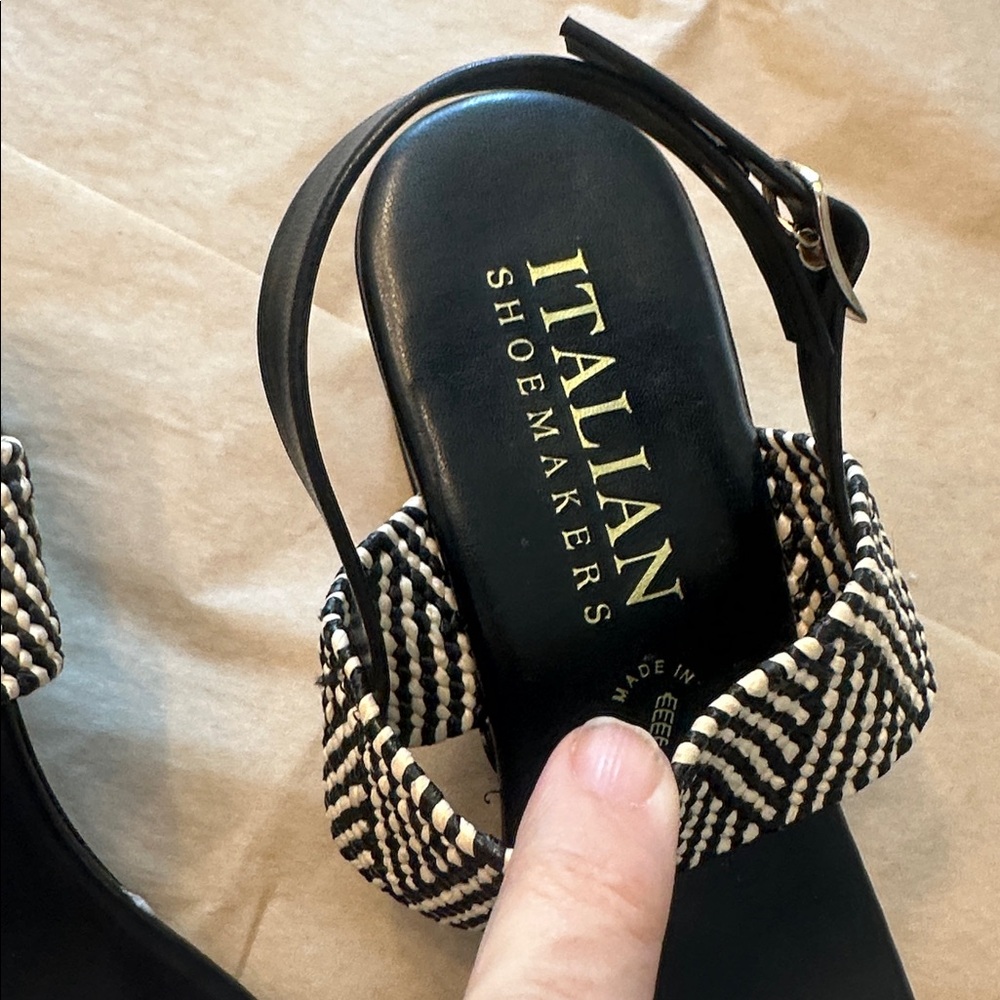 Italian Shoemakers Black Sandals with Braided Cream Accent - Picture 6 of 6